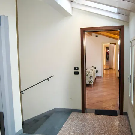 Casa Viola, Deliziosa Mansarda In Centro Storico * モデナ