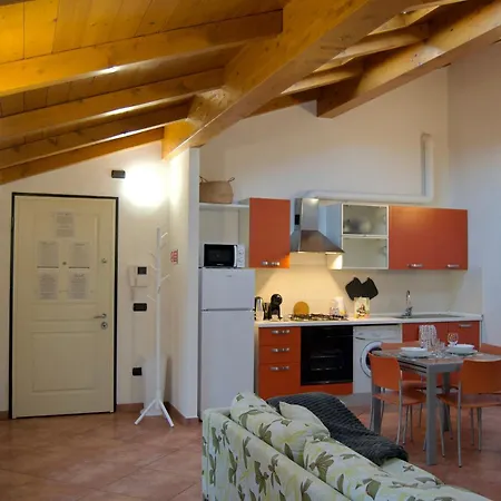 Apartament Casa Viola, Deliziosa Mansarda In Centro Storico