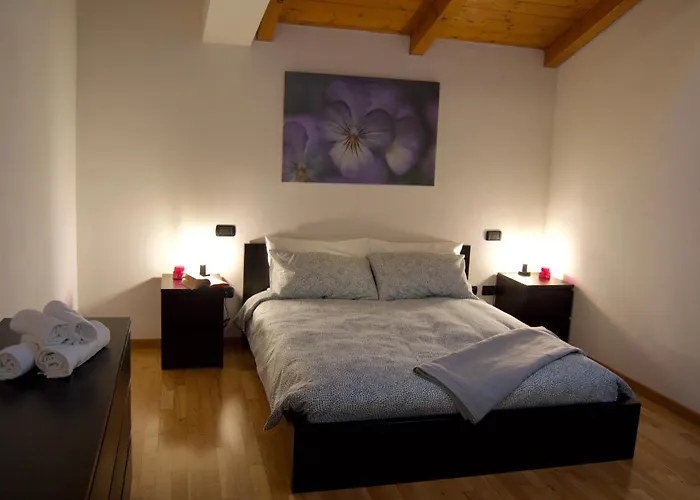 アパート Casa Viola, Deliziosa Mansarda In Centro Storico モデナ