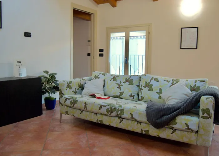 アパート Casa Viola, Deliziosa Mansarda In Centro Storico